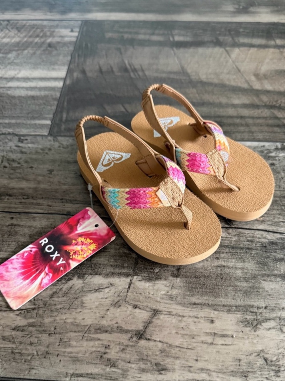 😎 Roxy Costas II Sandals *NEW WITH TAGS* 😎
